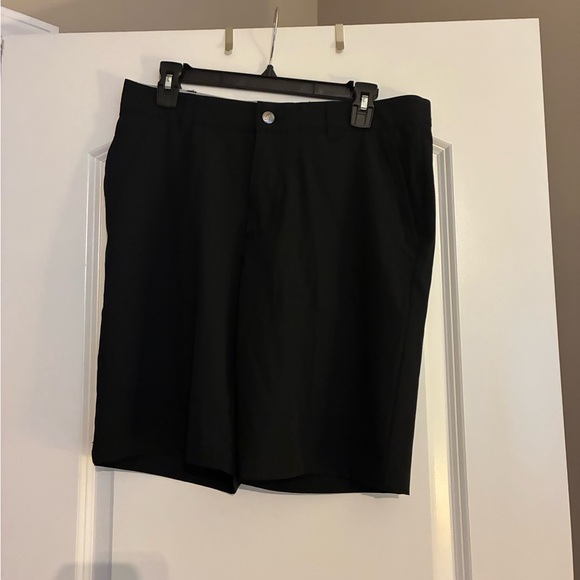 Adidas Black Men's Golf Shorts - Picture 1 of 3